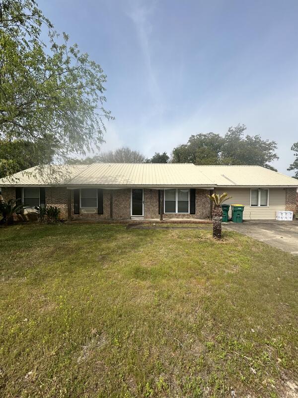 property at 307 Spring Ln