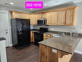 252 W 1010 S in Logan, UT - Building Photo