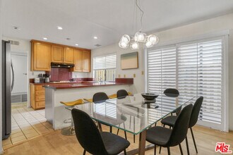 1325 26th St in Santa Monica, CA - Building Photo - Building Photo