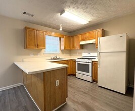 5044 Chupp Way Cir in Stonecrest, GA - Building Photo - Building Photo