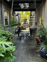 219 Abercorn St in Savannah, GA - Building Photo - Building Photo