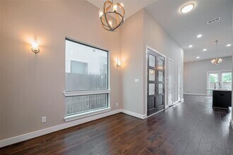 1305 Laird St in Houston, TX - Building Photo - Building Photo