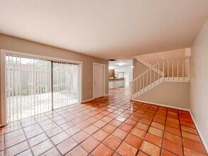317 3rd Ln in Palm Beach Gardens, FL - Building Photo - Building Photo