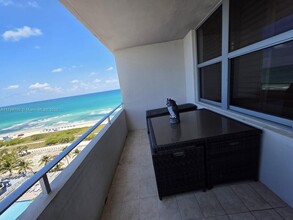 9225 Collins Ave, Unit 1409 in Surfside, FL - Foto de edificio - Building Photo