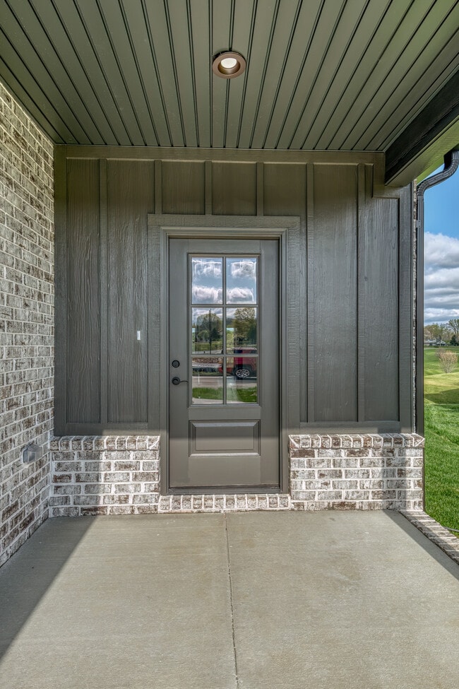 307 Monroe Dr in Bristol, TN - Building Photo - Building Photo