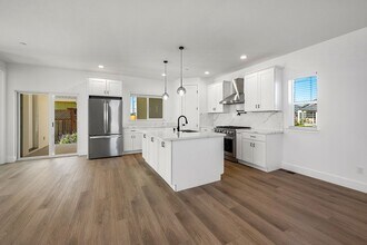 3733 Mocha Ln in Santa Rosa, CA - Building Photo - Building Photo