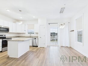 154 Hudson Blvd in Red Lion, PA - Building Photo - Building Photo