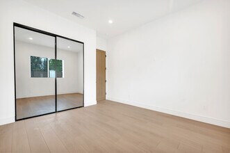 16508 San Fernando Mission Blvd in Granada Hills, CA - Building Photo - Building Photo