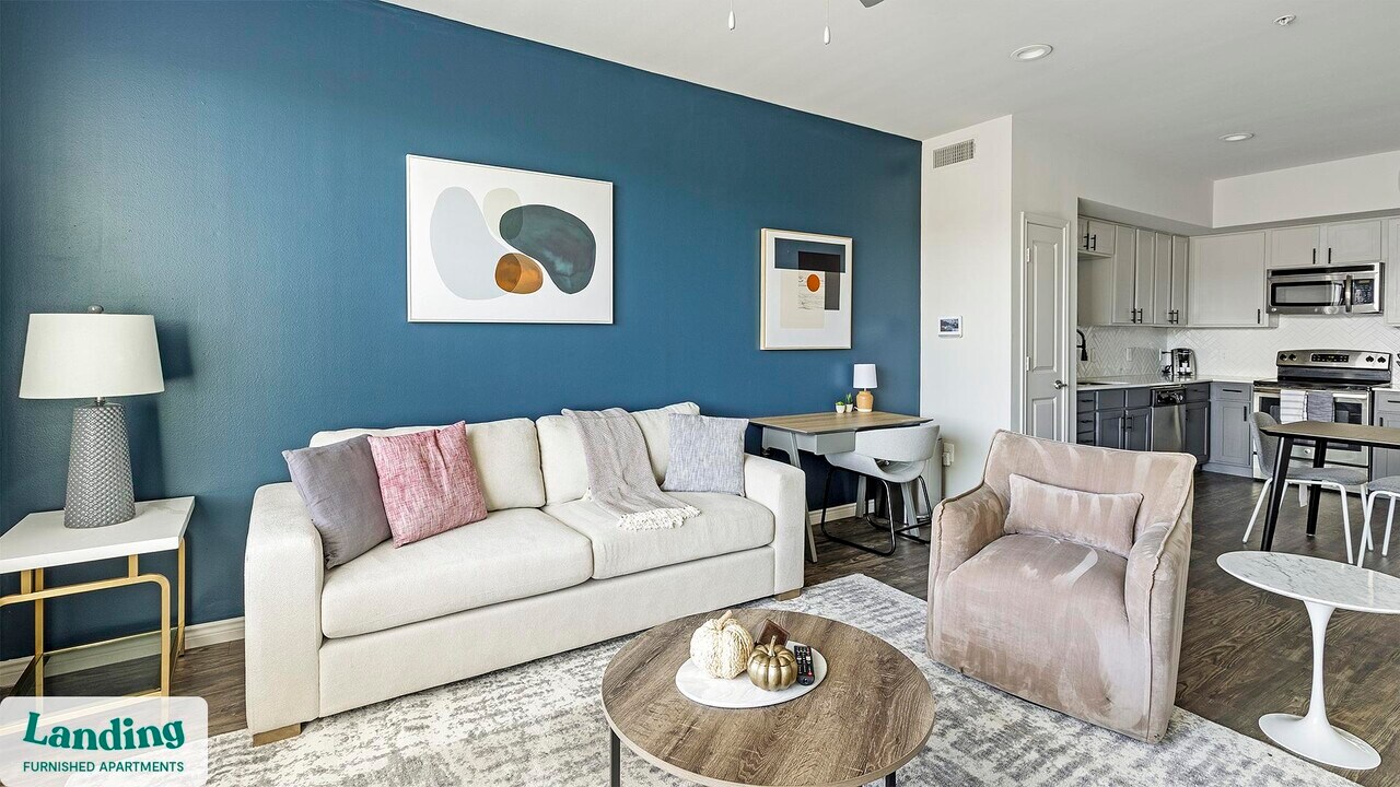 750 Fort Worth Ave in Dallas, TX - Building Photo