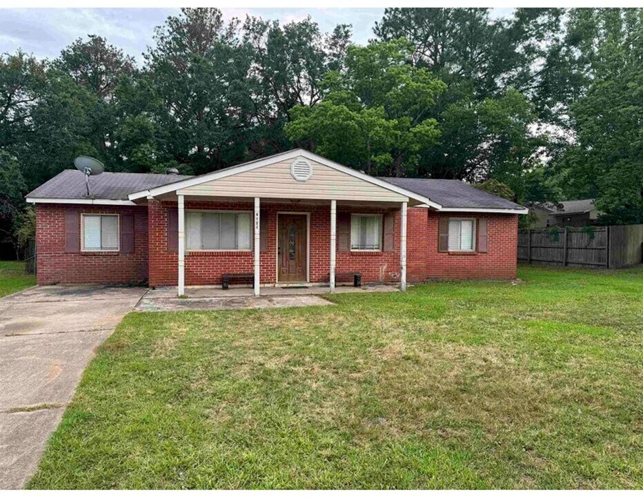 4121 Yorkshire Ln in Mobile, AL - Building Photo