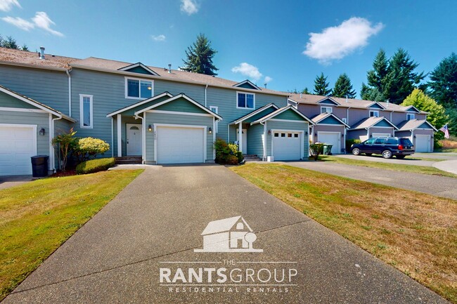 property at 2805 Alyssa Ct SE