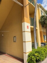 7330 NW 114th Ave in Doral, FL - Building Photo - Building Photo