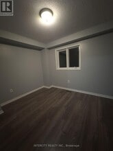 1635 Pickering Pkwy in Pickering, ON - Building Photo - Building Photo