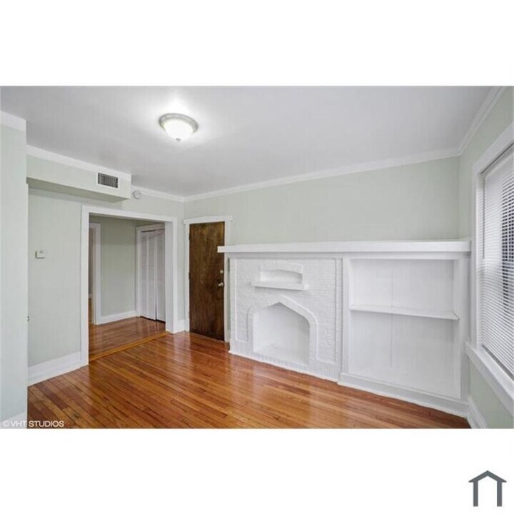 7759 S Aberdeen St in Chicago, IL - Building Photo