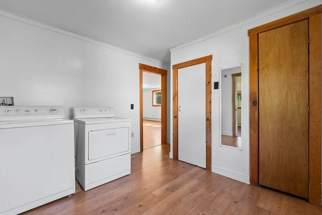 17 Windy Meadows Dr in Manchester, ME - Building Photo - Building Photo