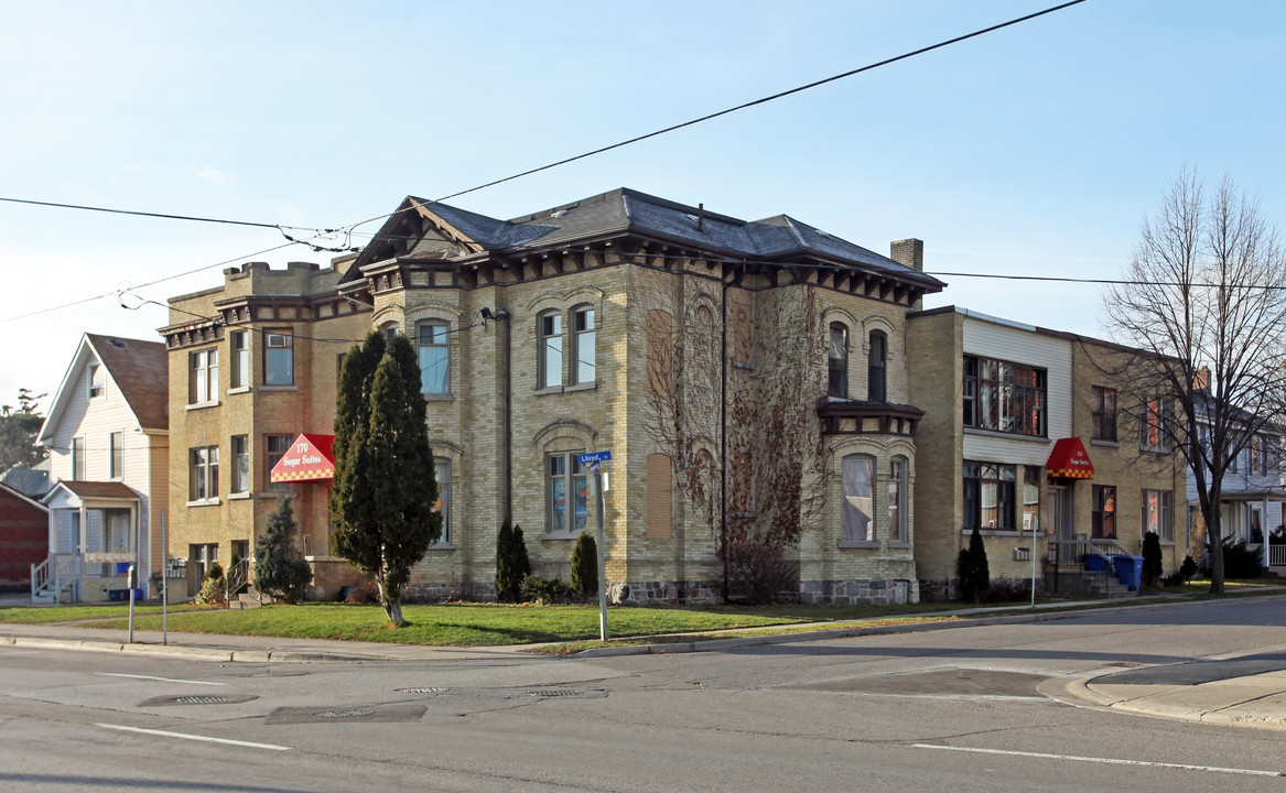 170 Simcoe St S in Oshawa, ON - Building Photo