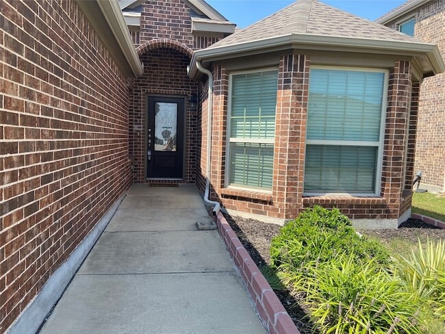 property at 801 Dickens Dr