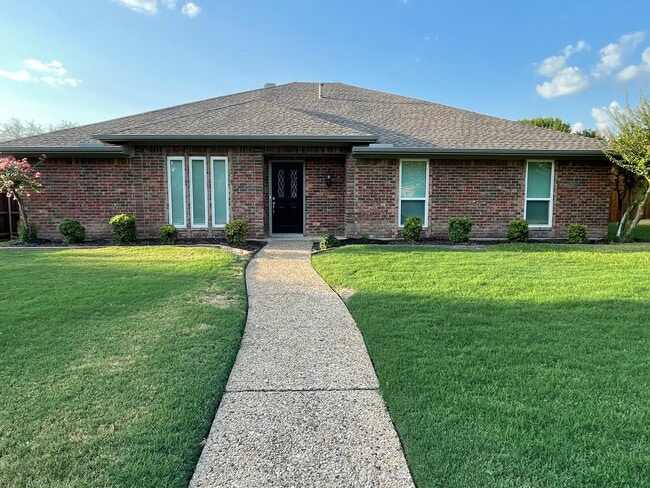 property at 807 Rush Creek Dr