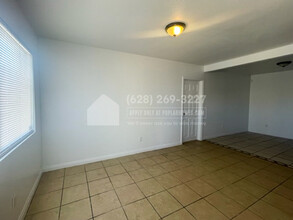 1209 W Adams Ave in Las Vegas, NV - Building Photo - Building Photo