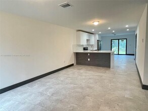 11848 SW 213th St in Miami, FL - Building Photo - Building Photo