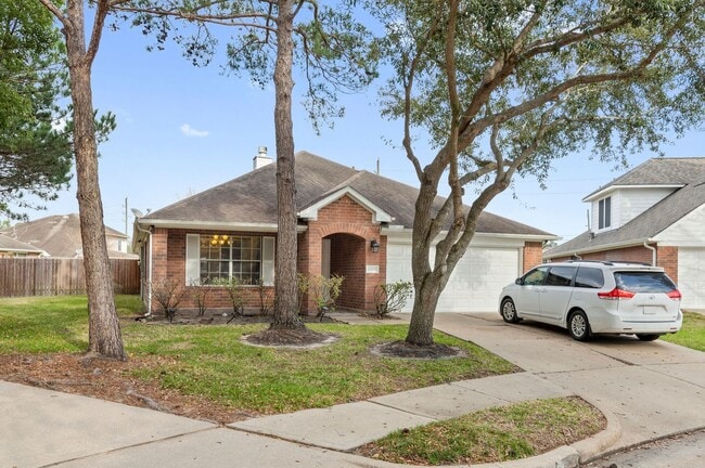 property at 24406 Glenthorpe Ct