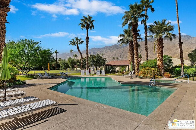 property at 1475 E Amado Rd