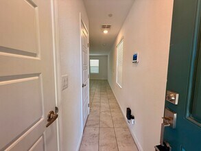 324 Silva Pl in Henderson, NV - Building Photo - Building Photo