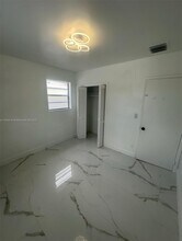 19727 SW 118th Pl in Miami, FL - Building Photo - Building Photo