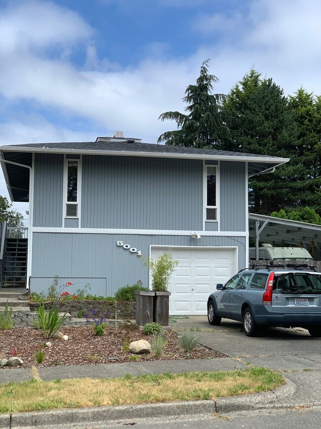 5001 McBride St in Tacoma, WA - Building Photo - Building Photo