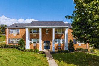 Mt. Vernon Apartments in Glenside, PA - Building Photo - Building Photo