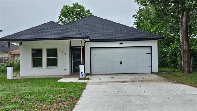 705 S Catherine St in Terrell, TX - Building Photo