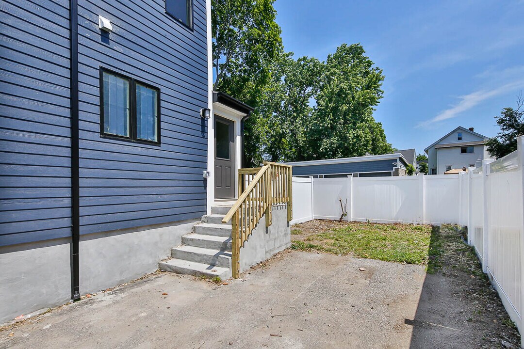 120 Jerome St in Medford, MA - Building Photo