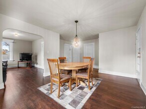 109 Cooper Dr, Unit B in Nyack, NY - Building Photo - Building Photo