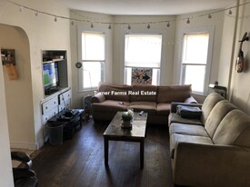 355 Boston Ave, Unit 1 Apartamentos