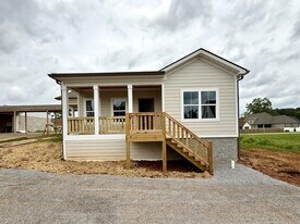 1902 Hickory Valley Rd in Chattanooga, TN - Building Photo