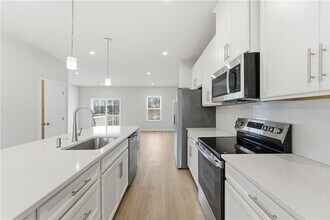 339 Telluride Ln in Cranberry Township, PA - Building Photo - Building Photo