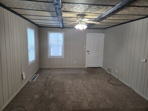 159 Monroe St in Waterloo, IA - Building Photo - Building Photo