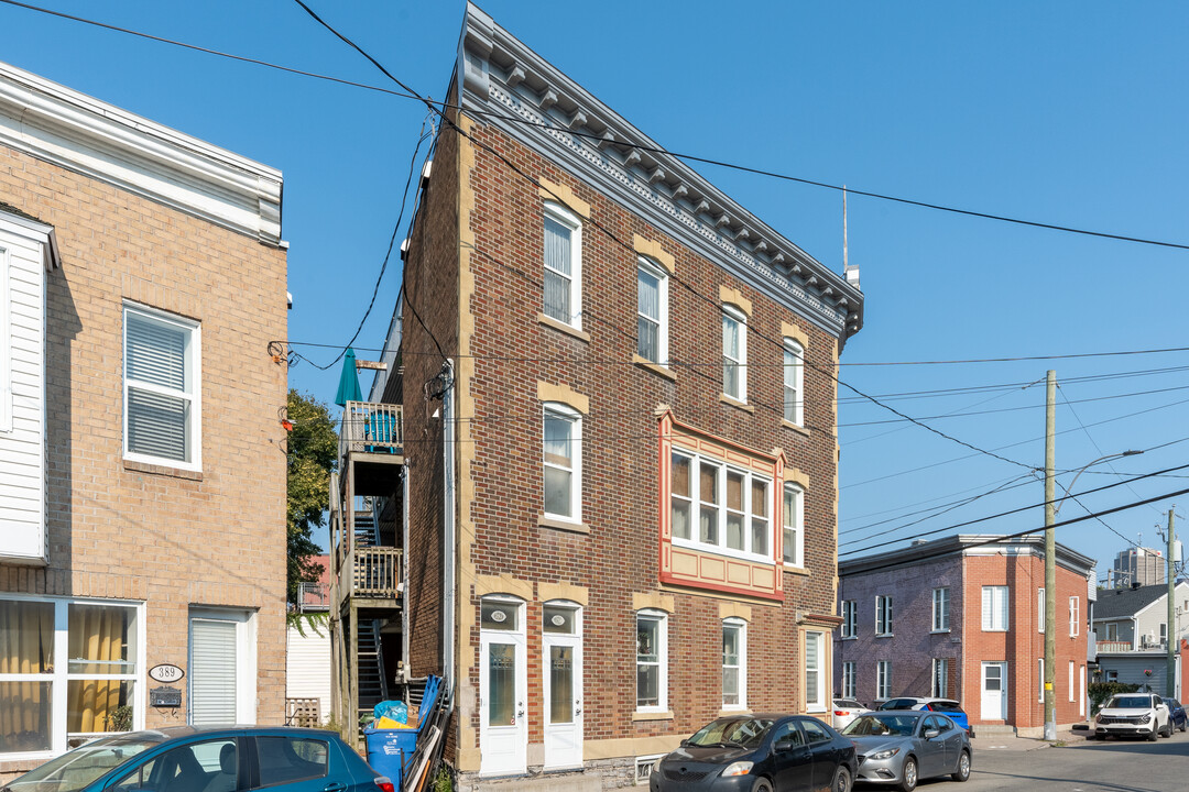 594 Napoléon Rue in Québec, QC - Building Photo