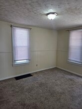 343 Whiley Ave in Lancaster, OH - Building Photo - Building Photo