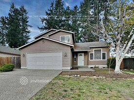 18714 SE 258th St in Covington, WA - Building Photo