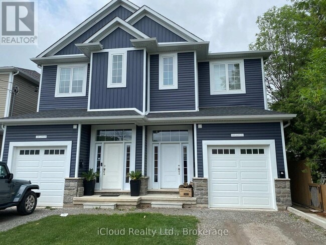 property at 10A Lloyd St