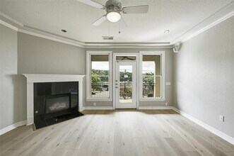 2226 Westlake Dr in Austin, TX - Building Photo - Building Photo