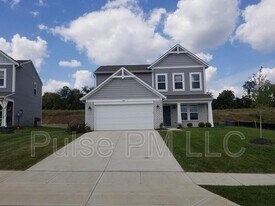 1389 Meadowrun Ln in Independence, KY - Building Photo