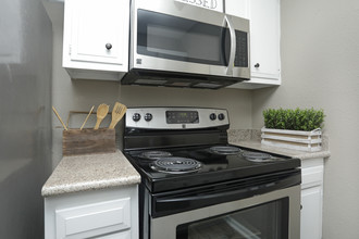 Arbor Place Apartments in Beaumont, TX - Building Photo - Interior Photo