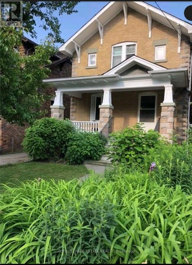 property at 26 Waverley Rd