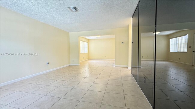 518 Glenn Pkwy in Hollywood, FL - Building Photo - Building Photo