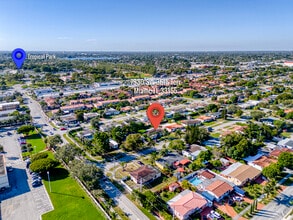7930 SW 36th Ter, Unit 3 in Miami, FL - Building Photo - Building Photo