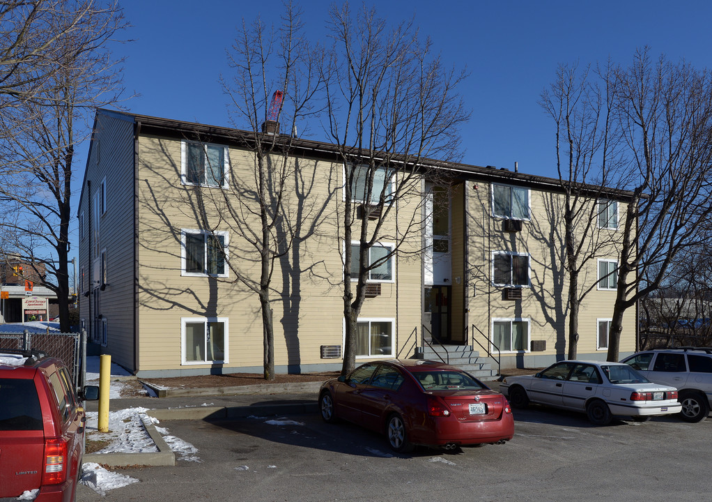 Lawn Terrace Apartments in Pawtucket, RI - Building Photo