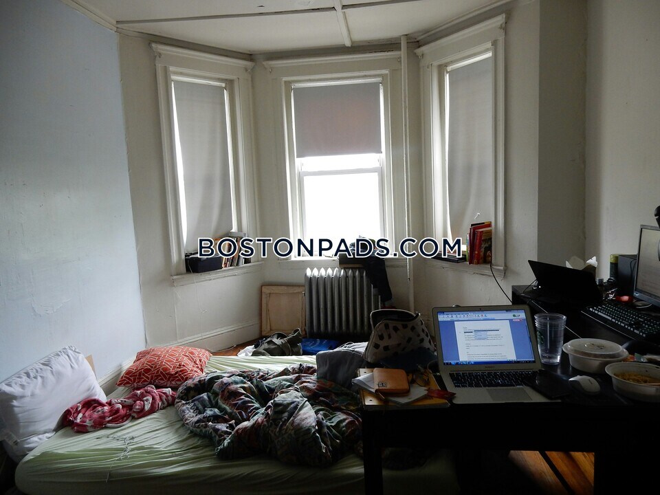 1179 Boylston St in Boston, MA - Building Photo