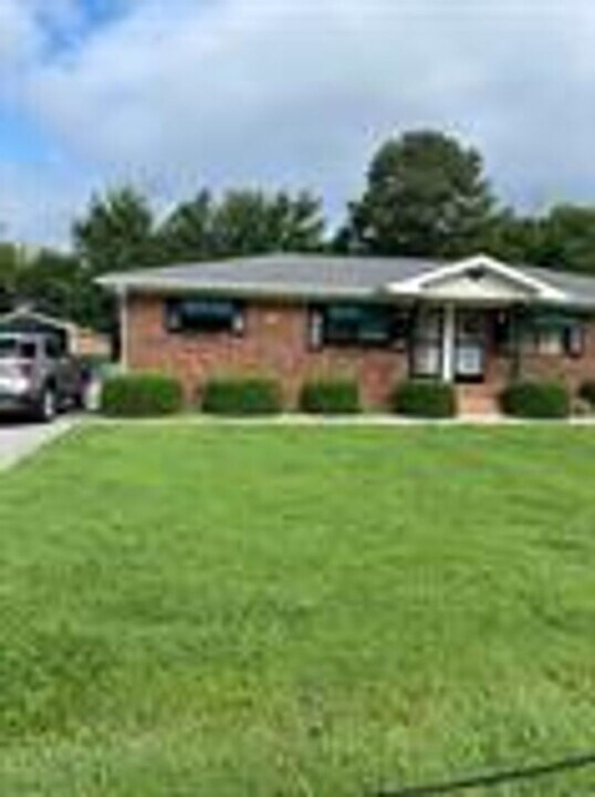 2187 Dugan St in Chattanooga, TN - Building Photo